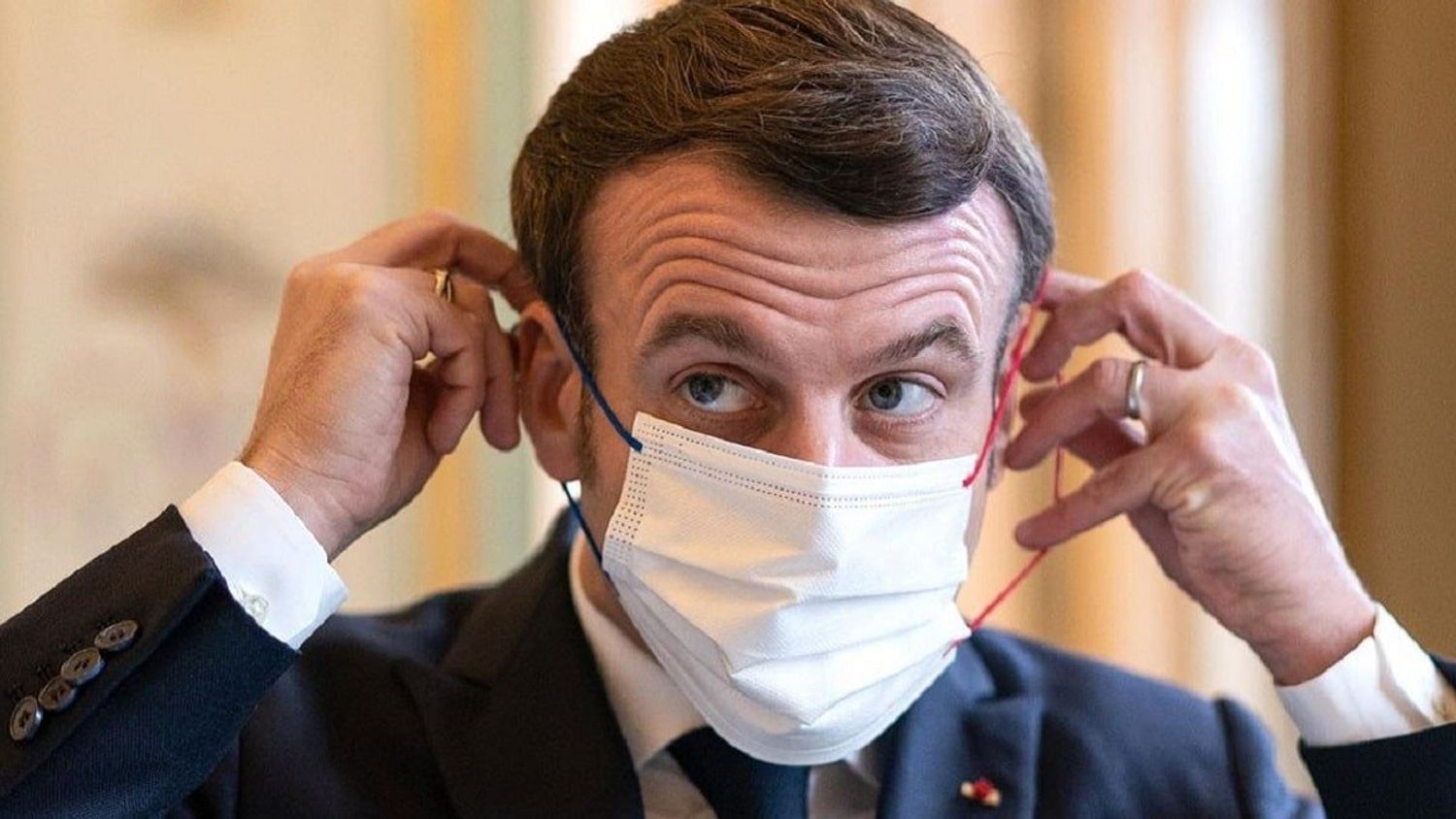 Emmanuel Macron confirme la tenue des examens pour les étudiants 