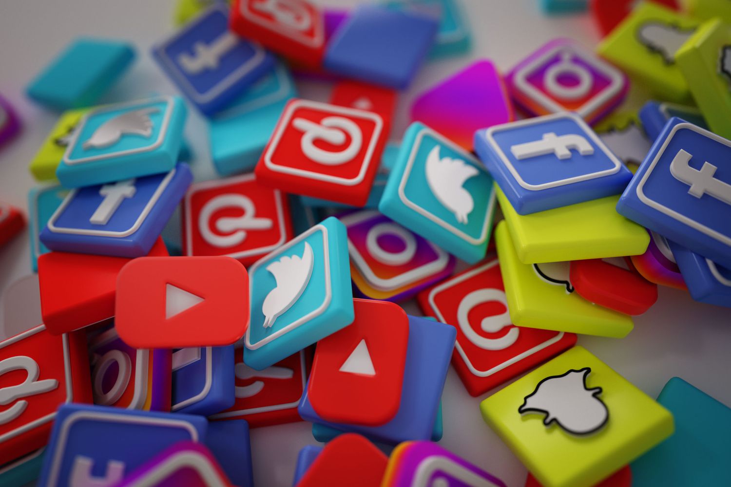 Vos enfants ont du mal à décoller leurs yeux de Tik Tok ou Youtube ?