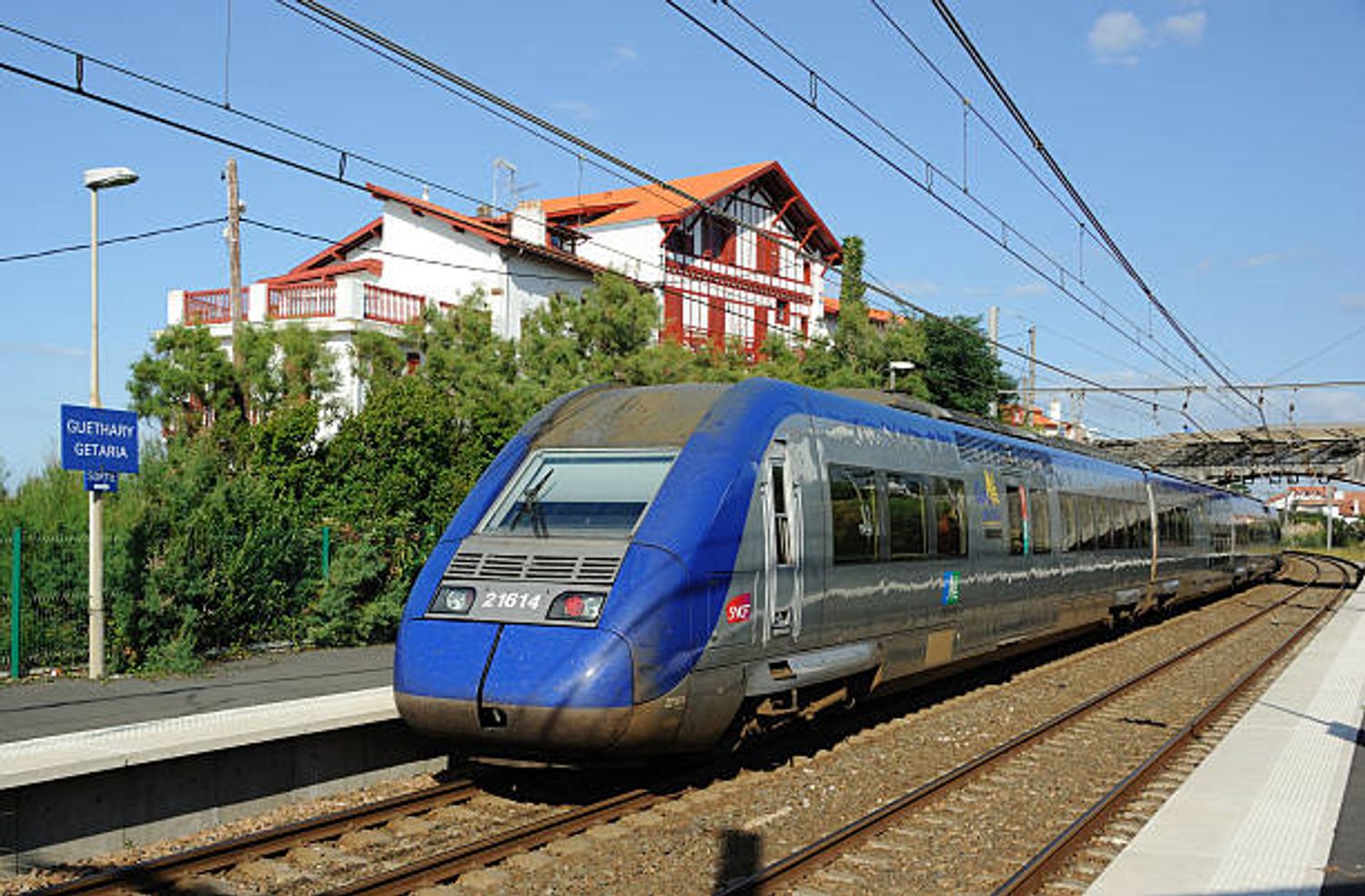 [ SOCIETE ]: Ouverture à la concurrence de la ligne TER Marseille-Nice, dès 2025