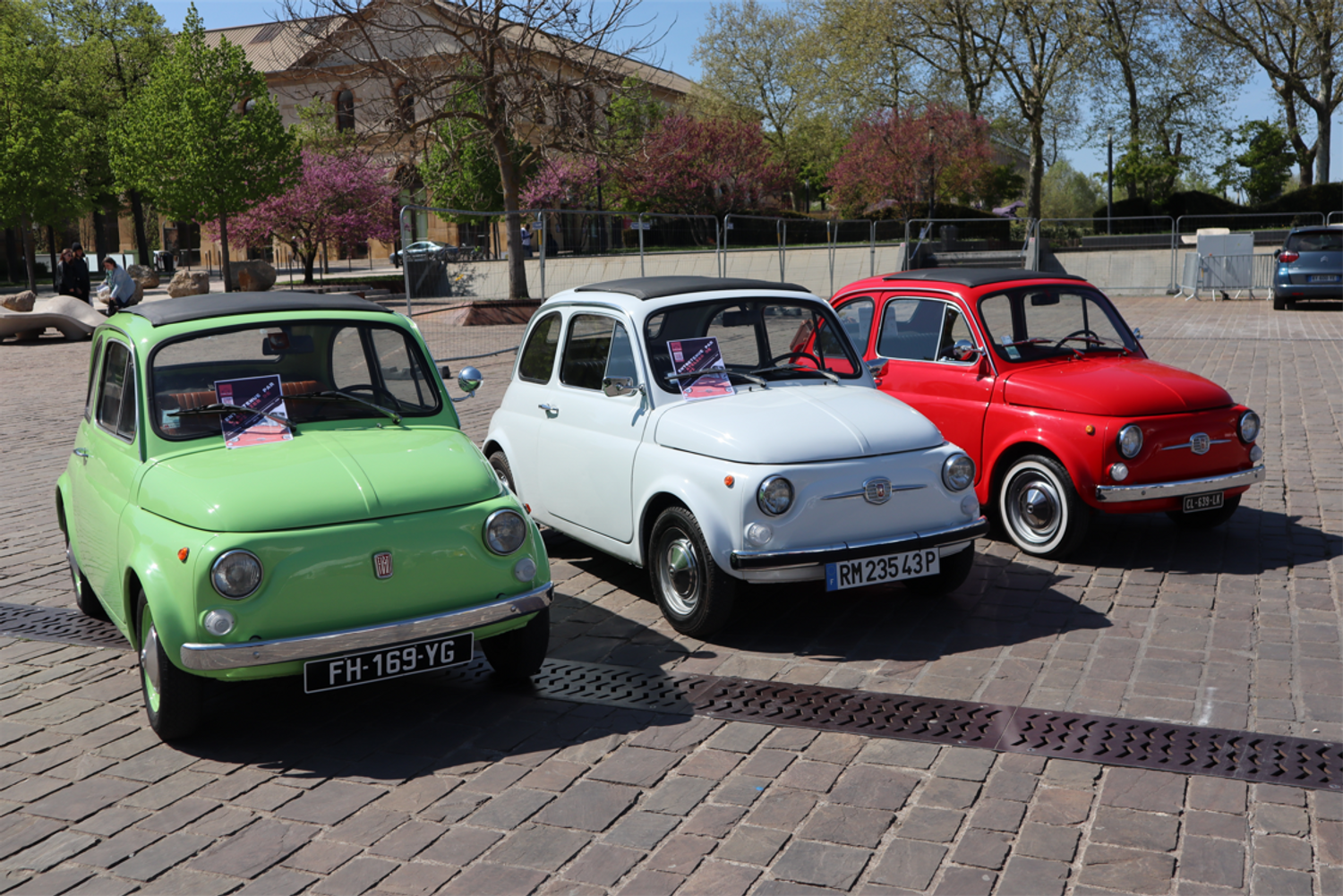 Les Fiat 500 sont aux couleurs de l'Italie