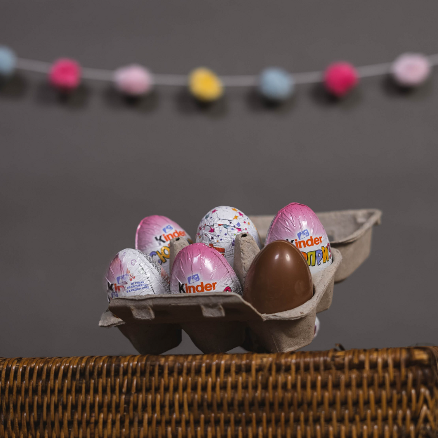 oeufs Pâques boîte Kinder