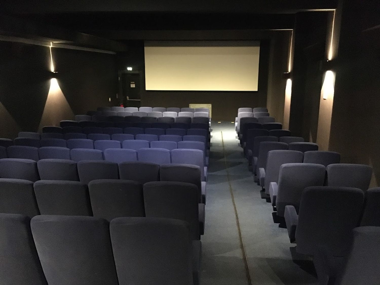 Salle cinéma vide Strasbourg Star 2021