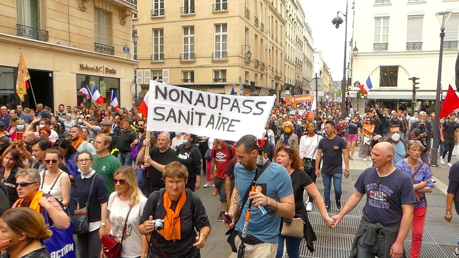 Manifestation contre le pass sanitaire à Paris