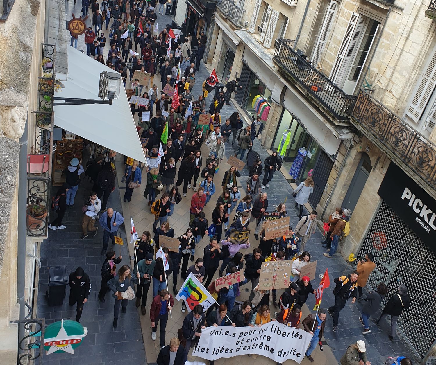 Marche contre l'extrême-droite dans les rues de Bordeaux