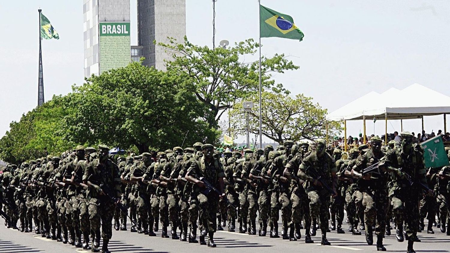 Parade de l'armée brésilienne