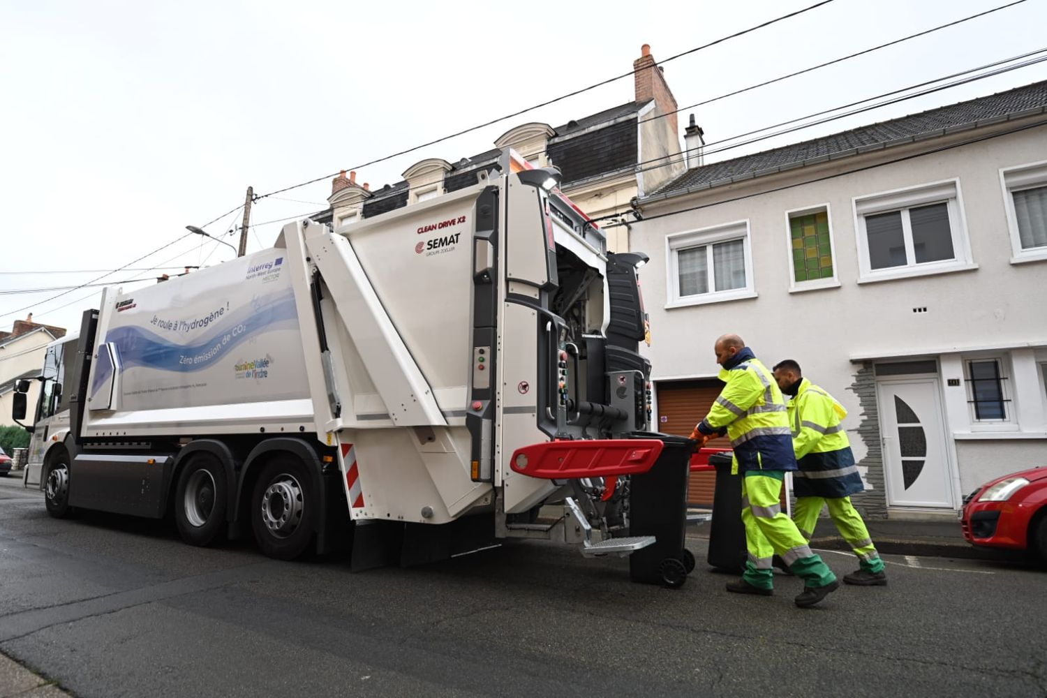 Un camion-poubelle à hydrogène.