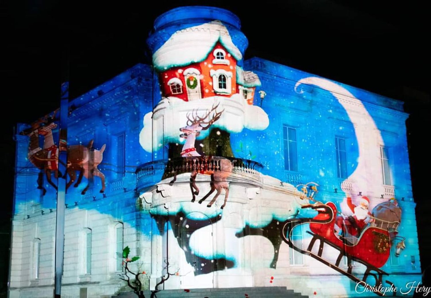 Vidéo-mapping sur la médiathèque de Mérignac