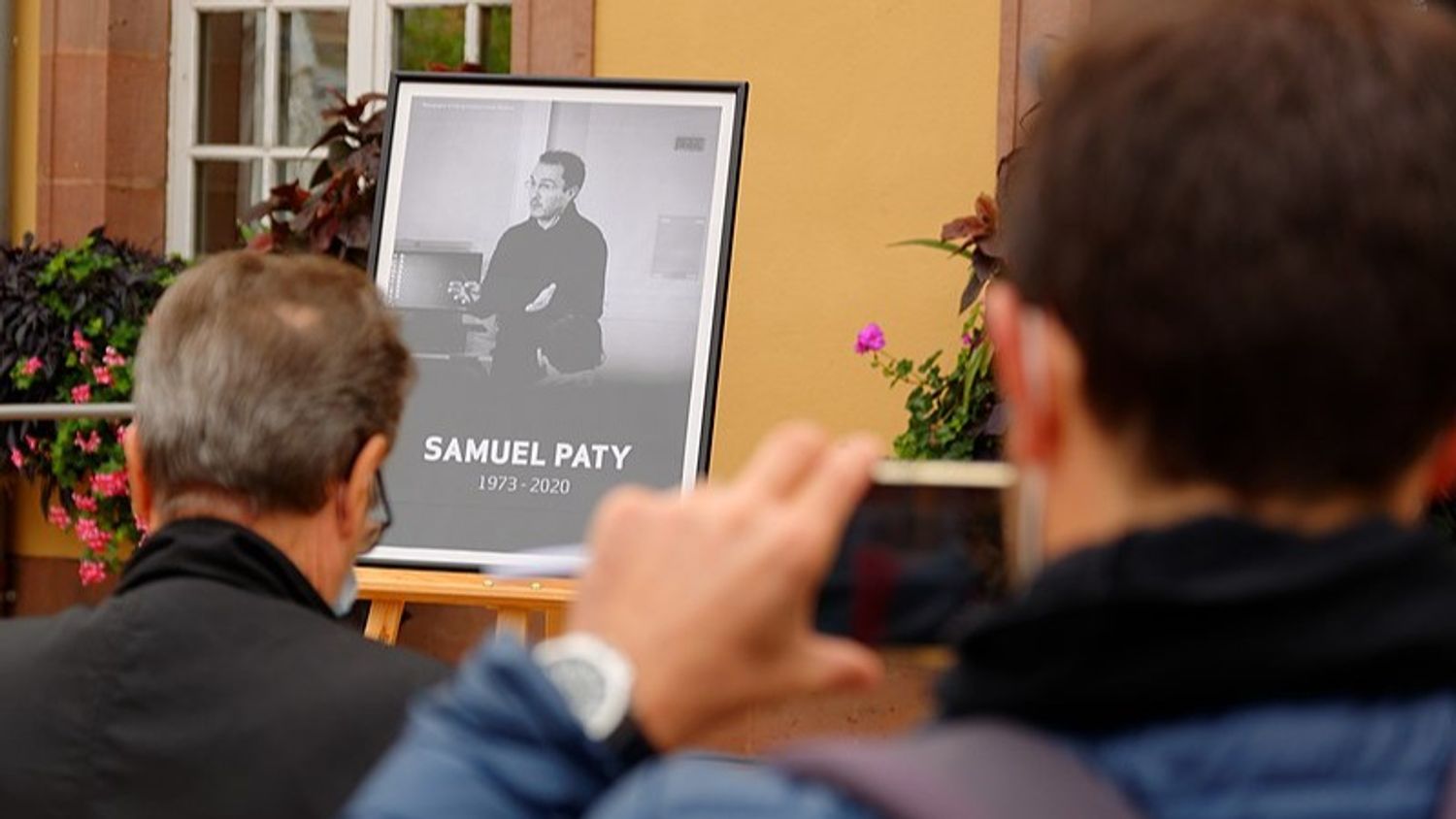 La famille de Samuel Paty porte plainte contre les ministères de l’Intérieur et de l’Éducation