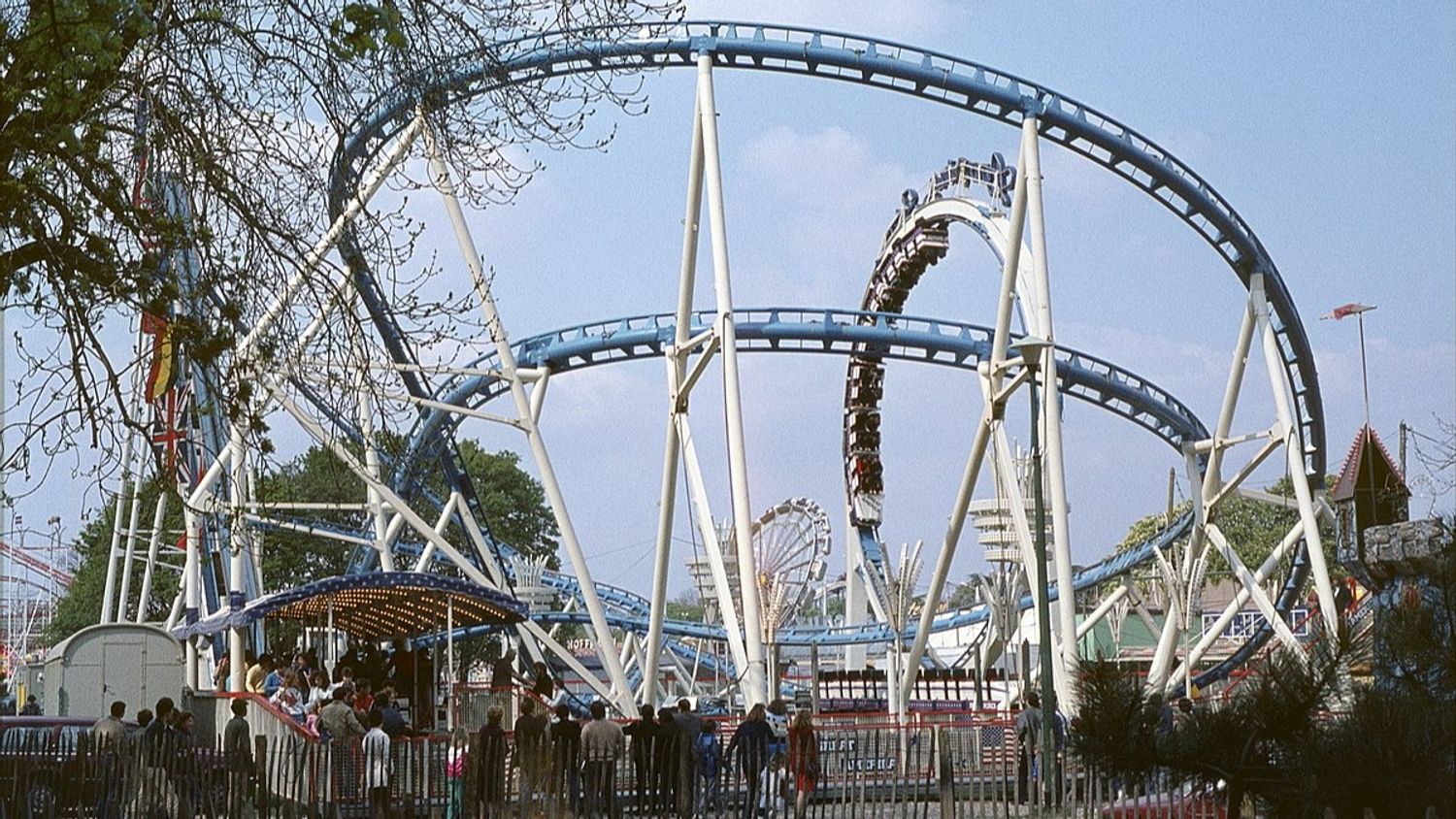 Foire du Trône : 6 personnes blessées dans un accident, une enquête ouverte
