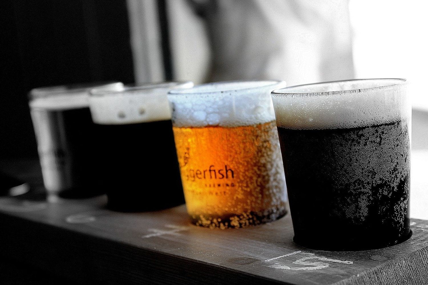 Complètement paralysé, il peut s'exprimer pour la première fois et demande une bière et du métal