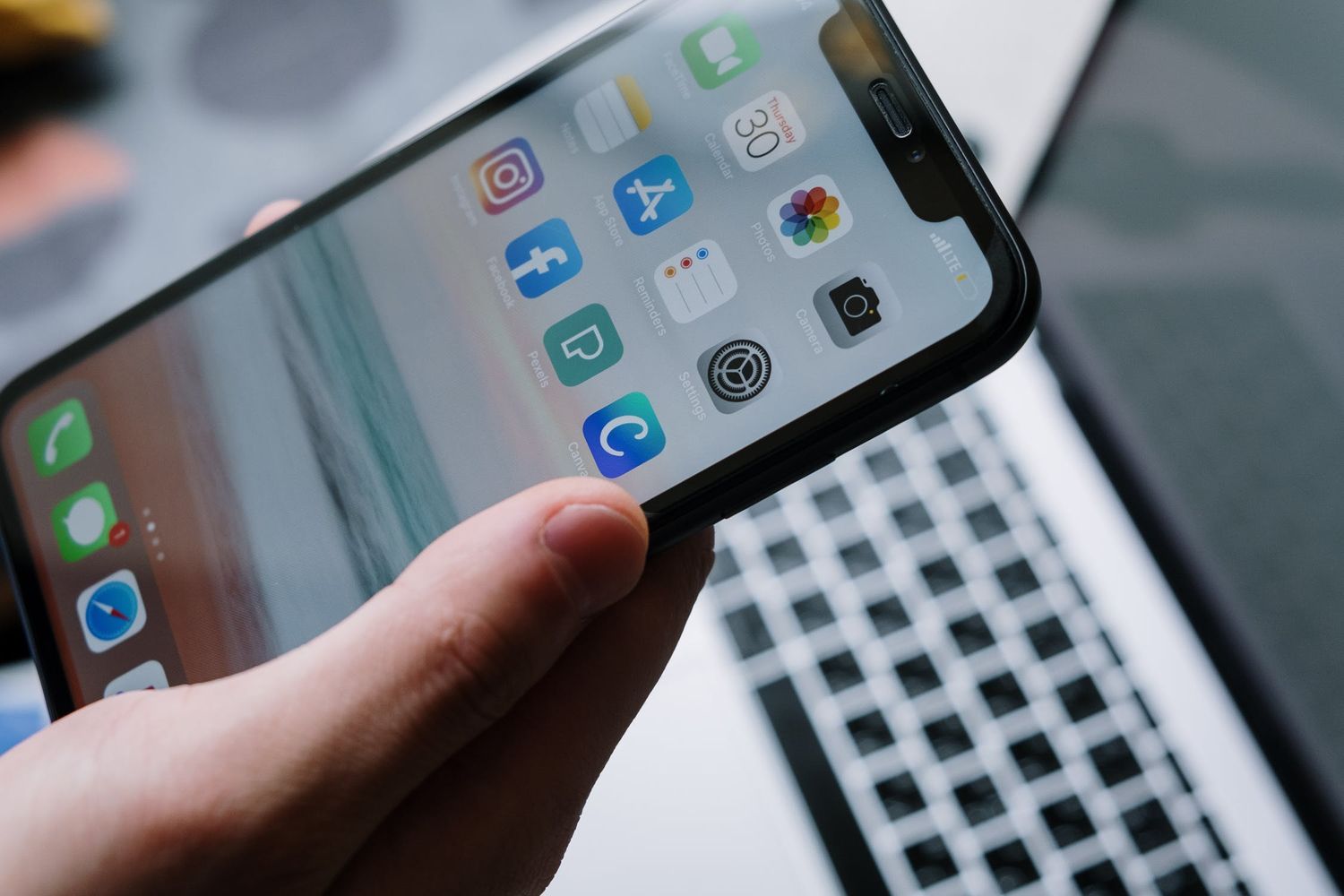 Apple serait en train de plancher sur un Face ID plus efficace.