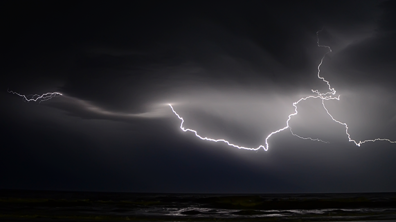 Un orage - image d'illustration