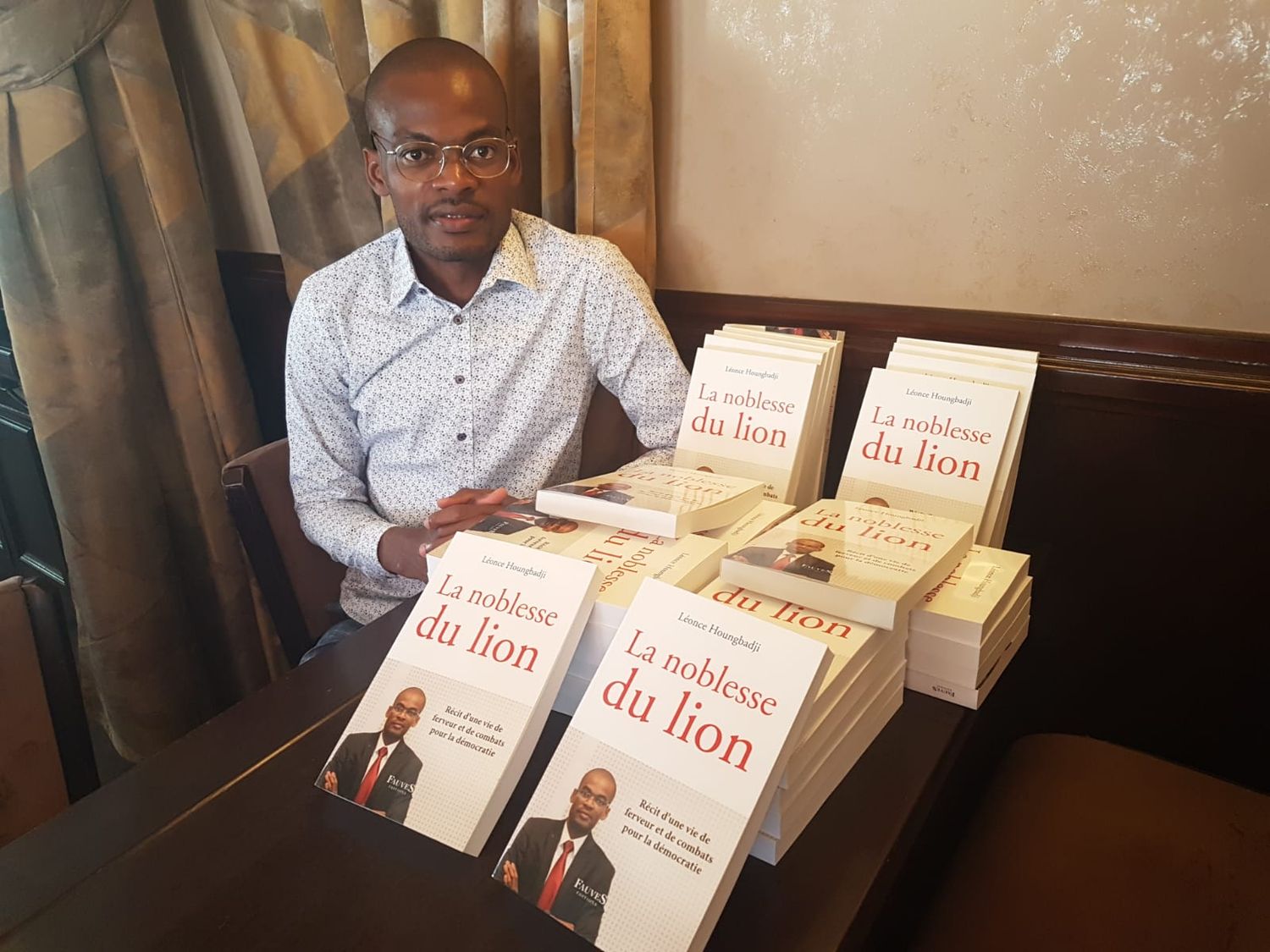 Léonce Houngbadji publie son quatrième livre "La Noblesse du lion"