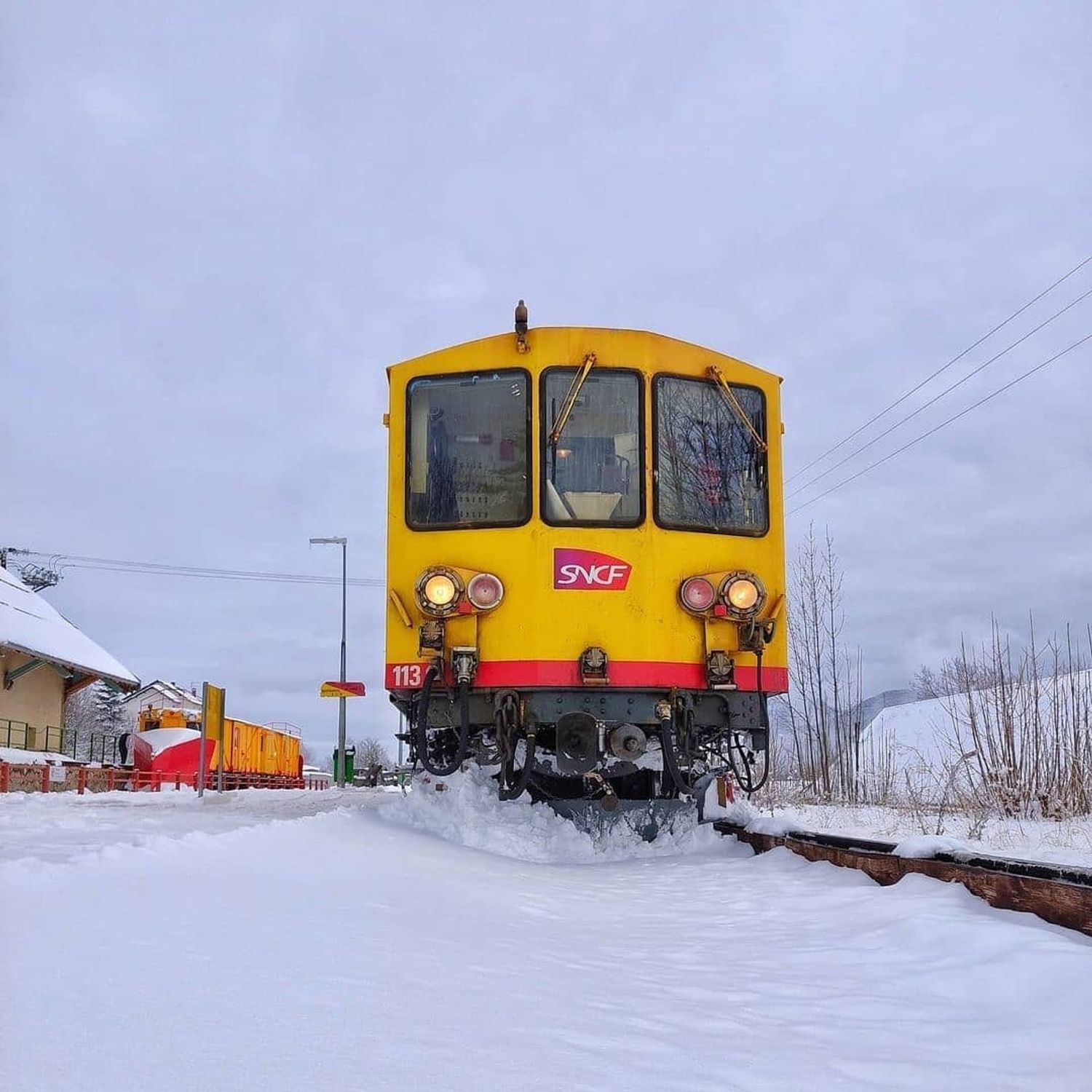 Train jaune