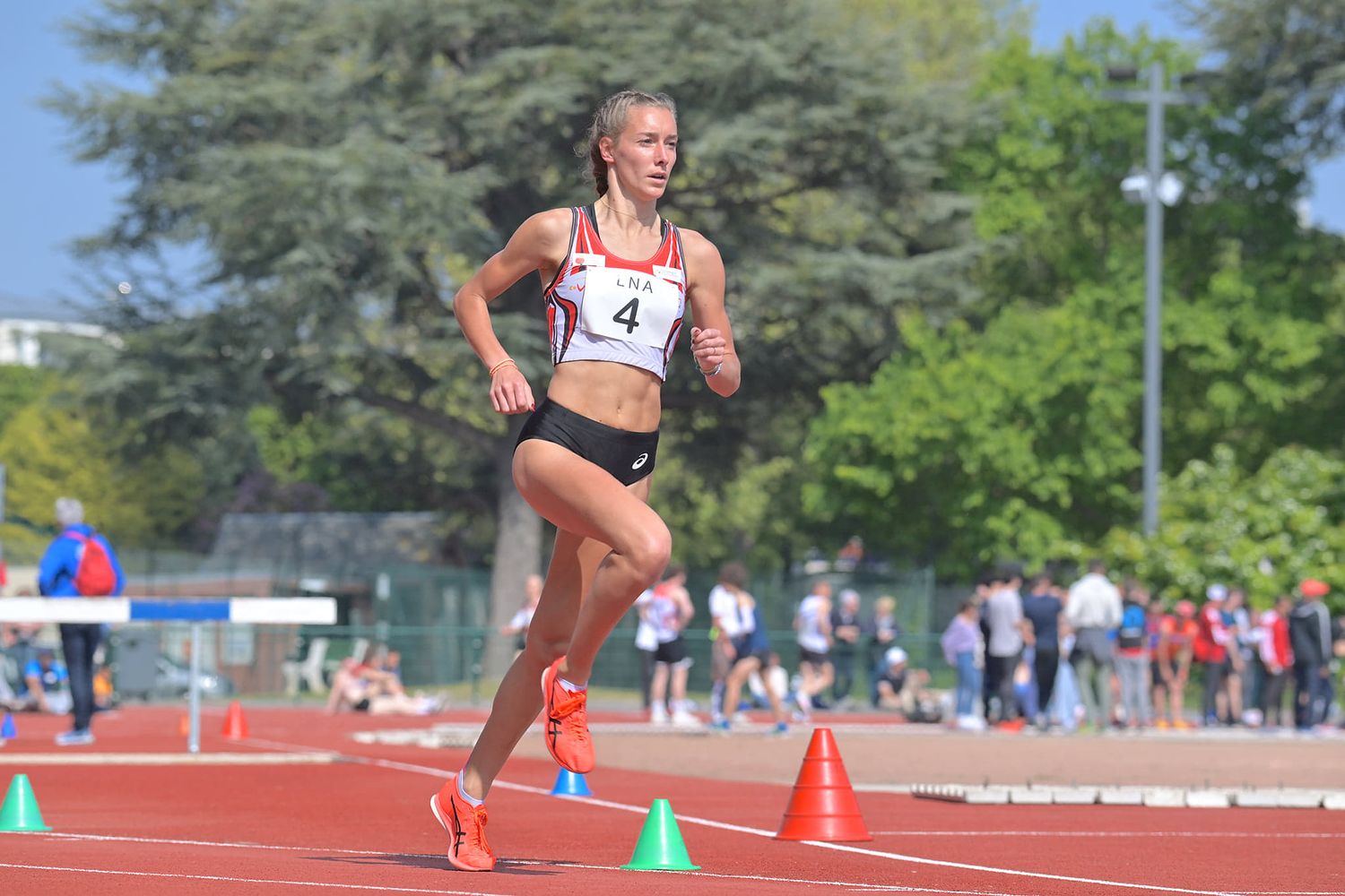 Flavie Renouard en course