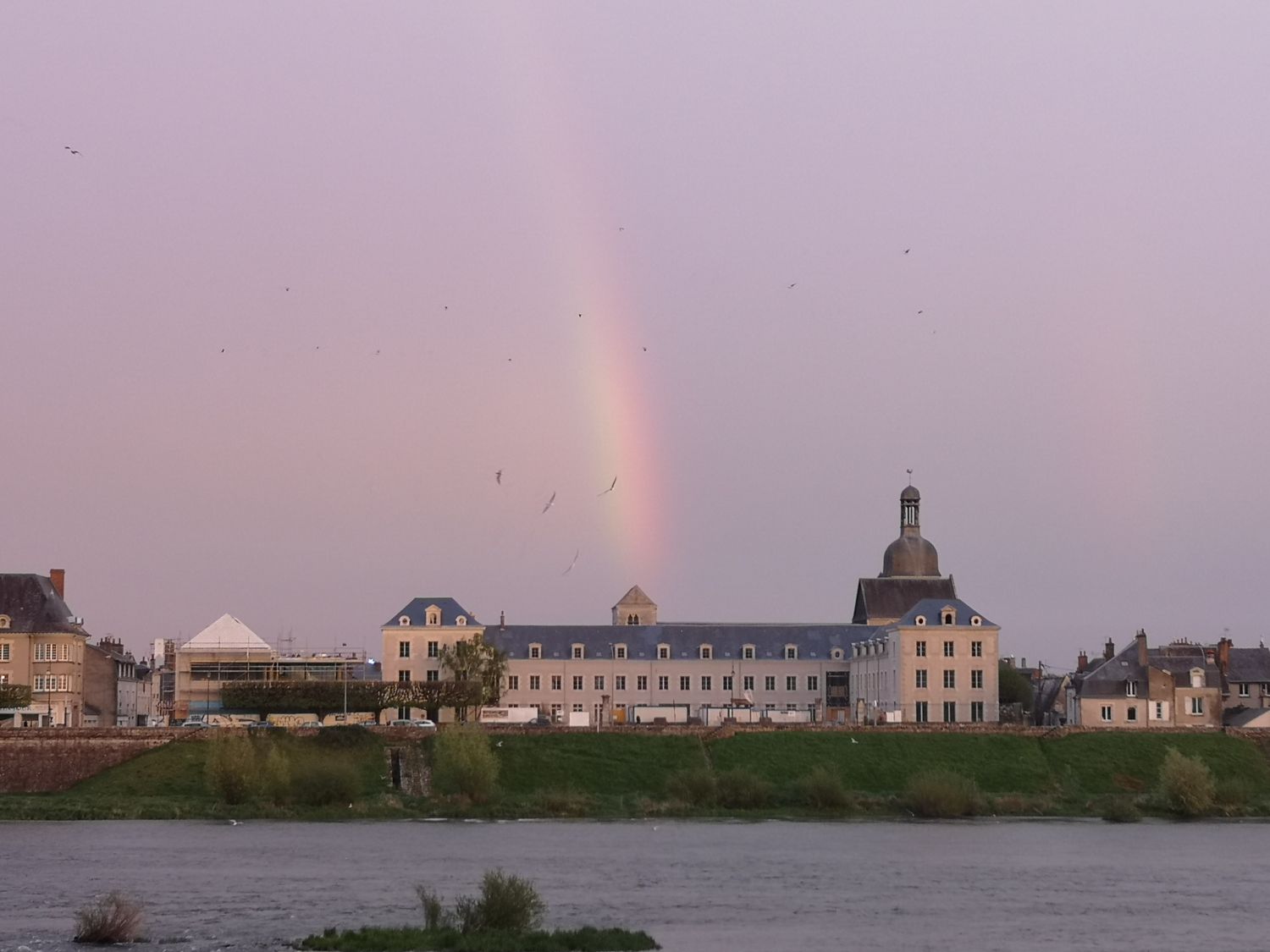 Fleur de Loire ouvrira le 27 juin, au lieu du 21 juin comme initialement prévu.