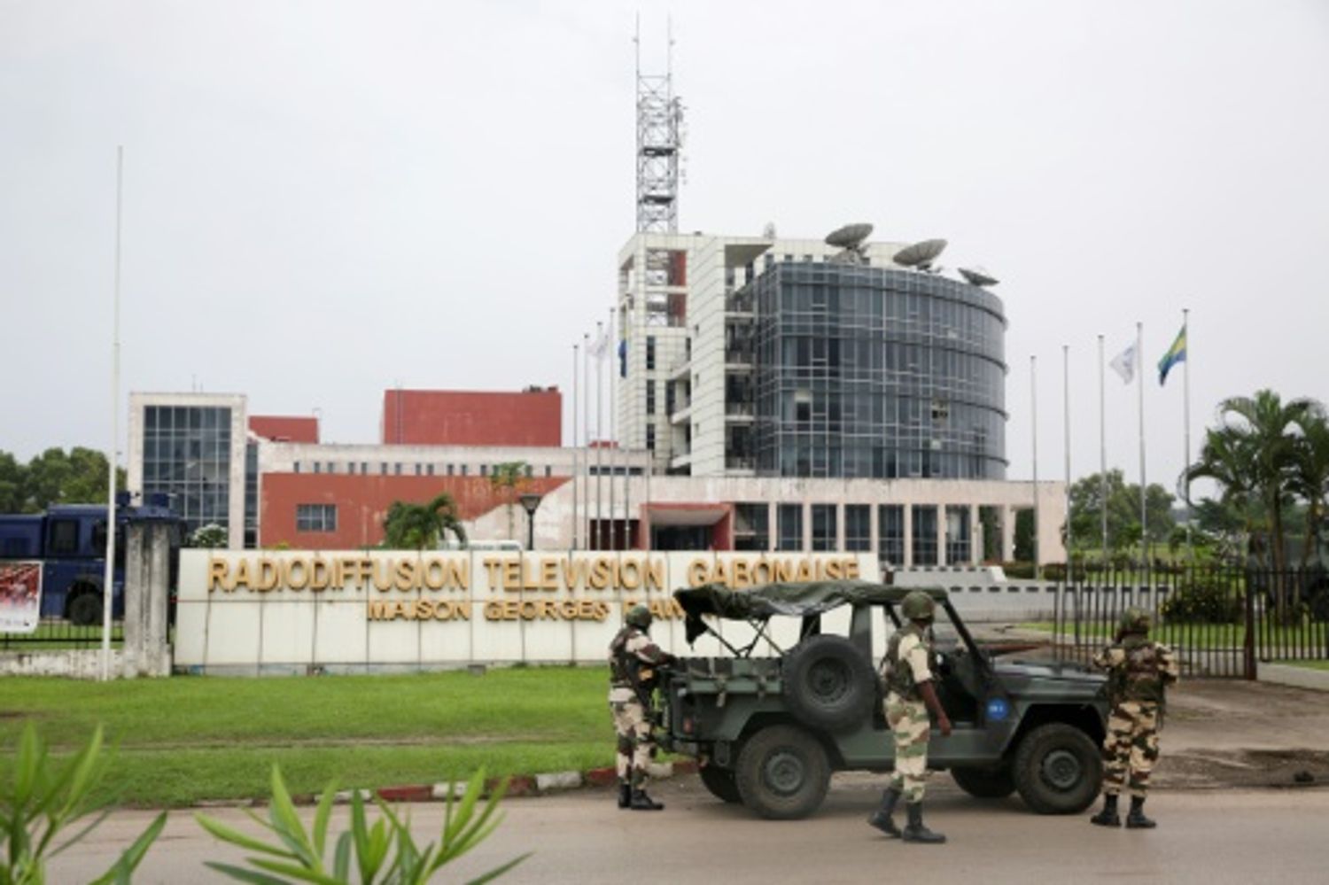 AFRICA RADIO