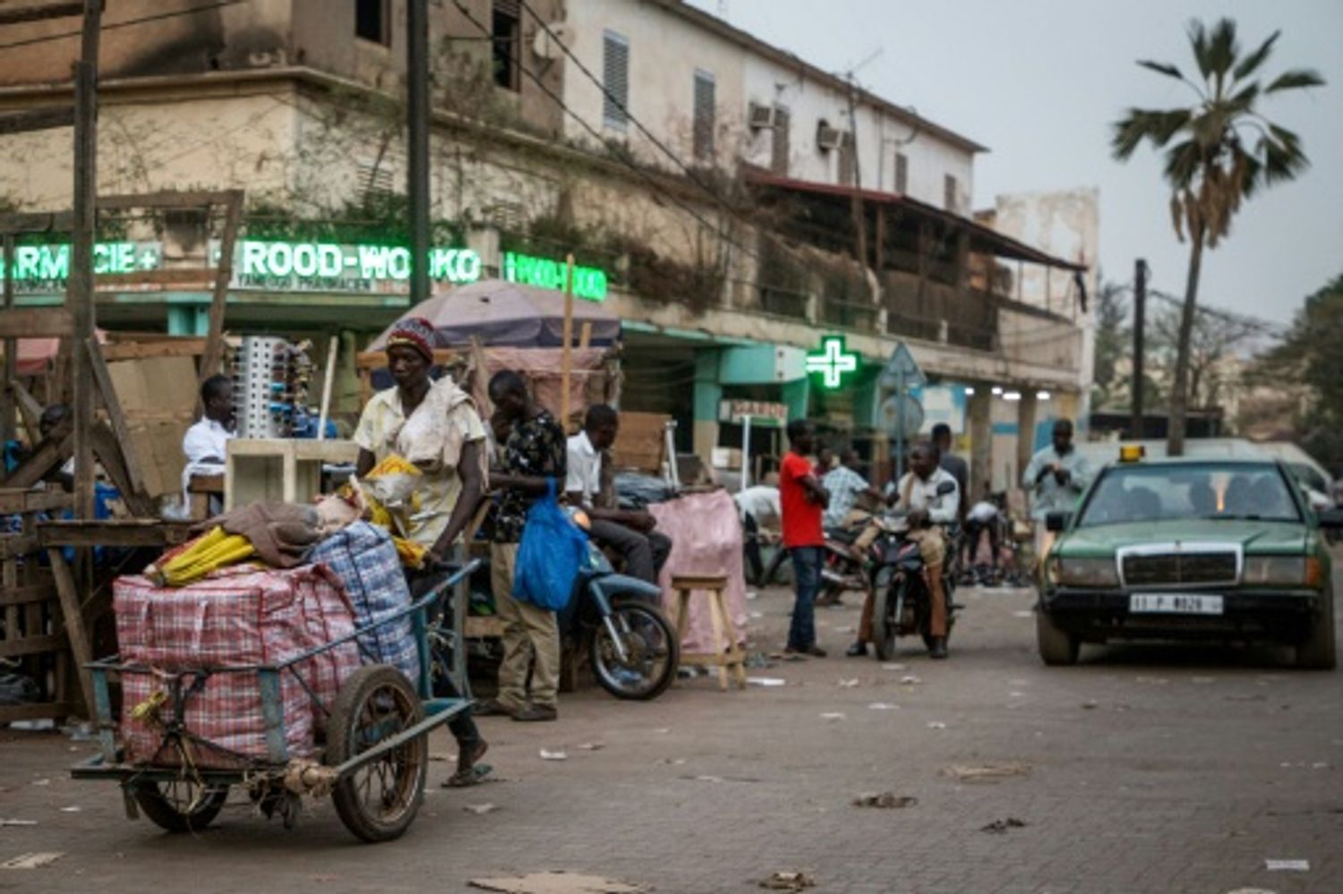 AFRICA RADIO