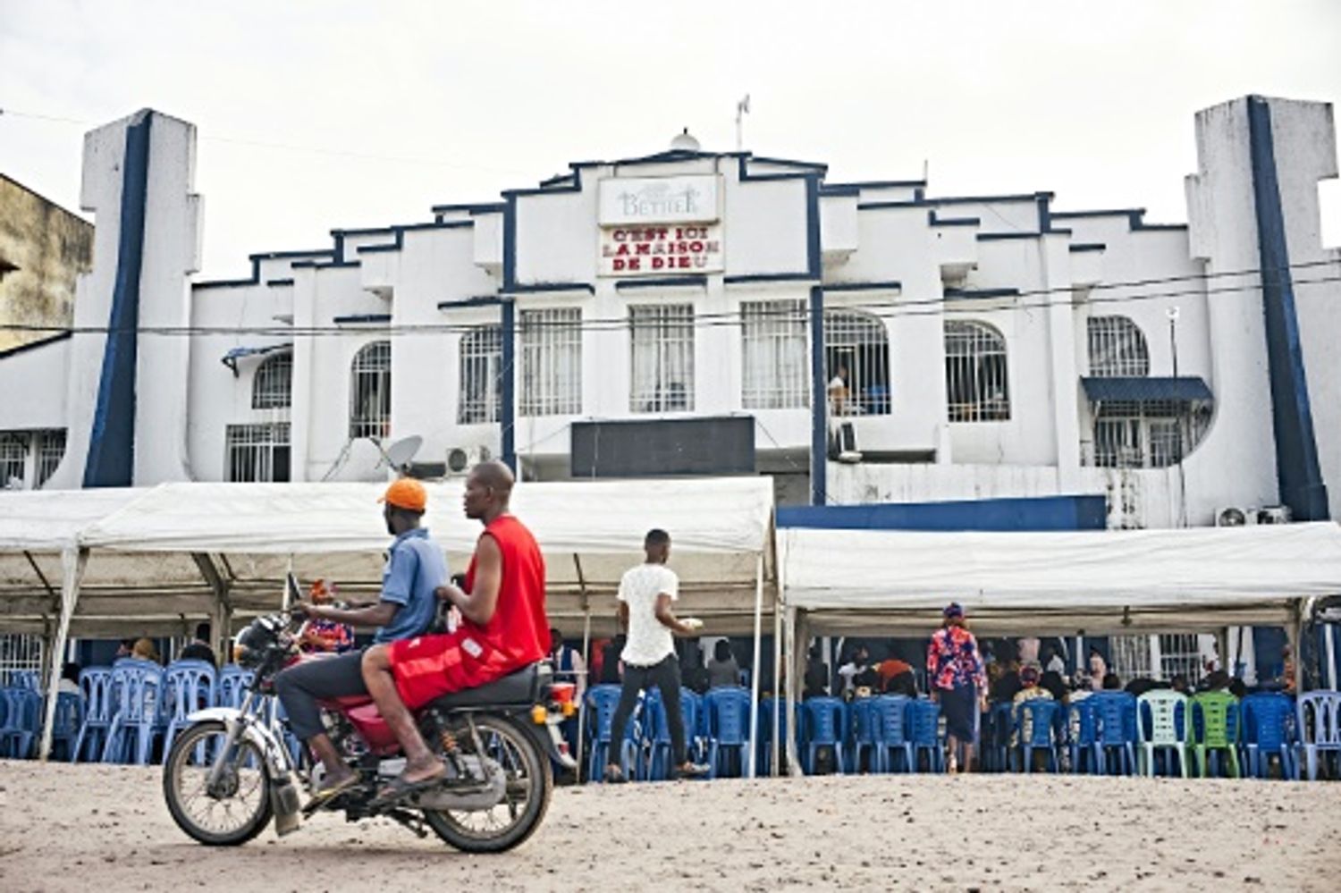 AFRICA RADIO