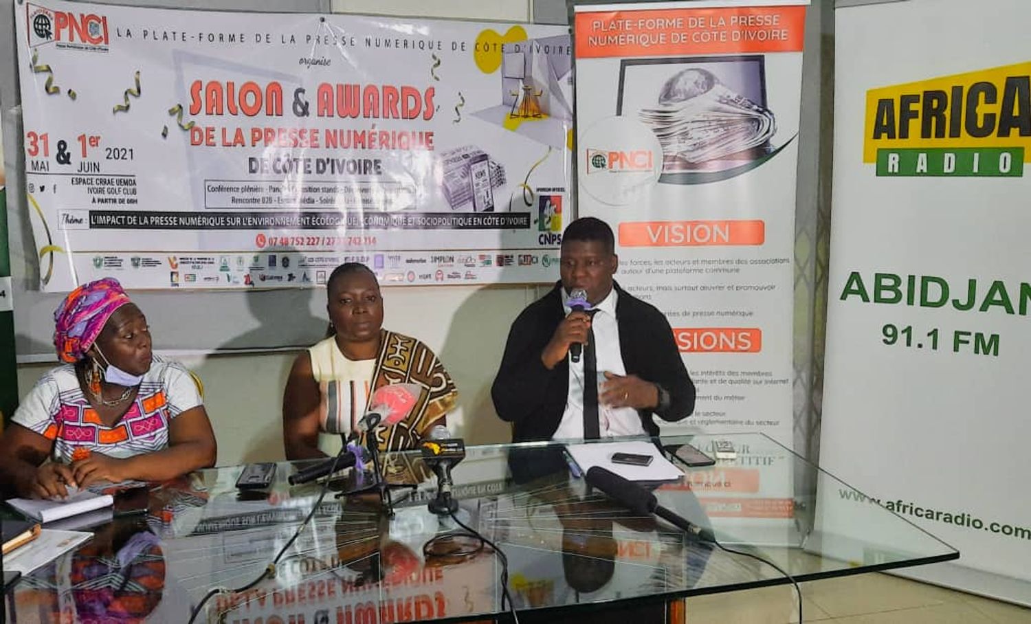 AFRICA RADIO