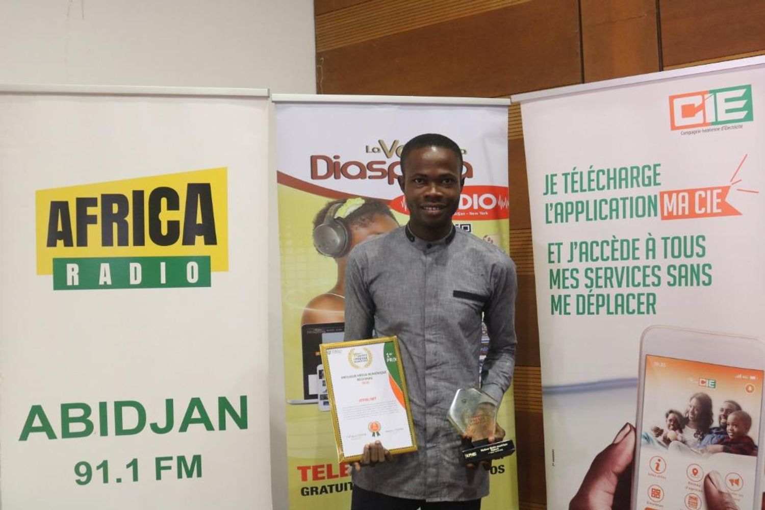 AFRICA RADIO