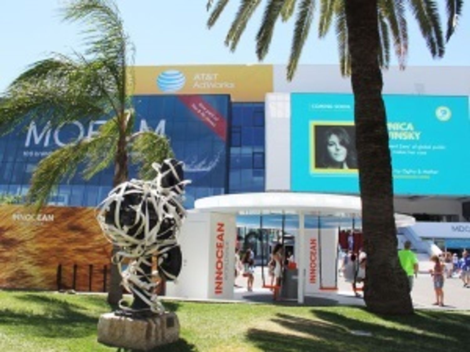CANNES RADIO