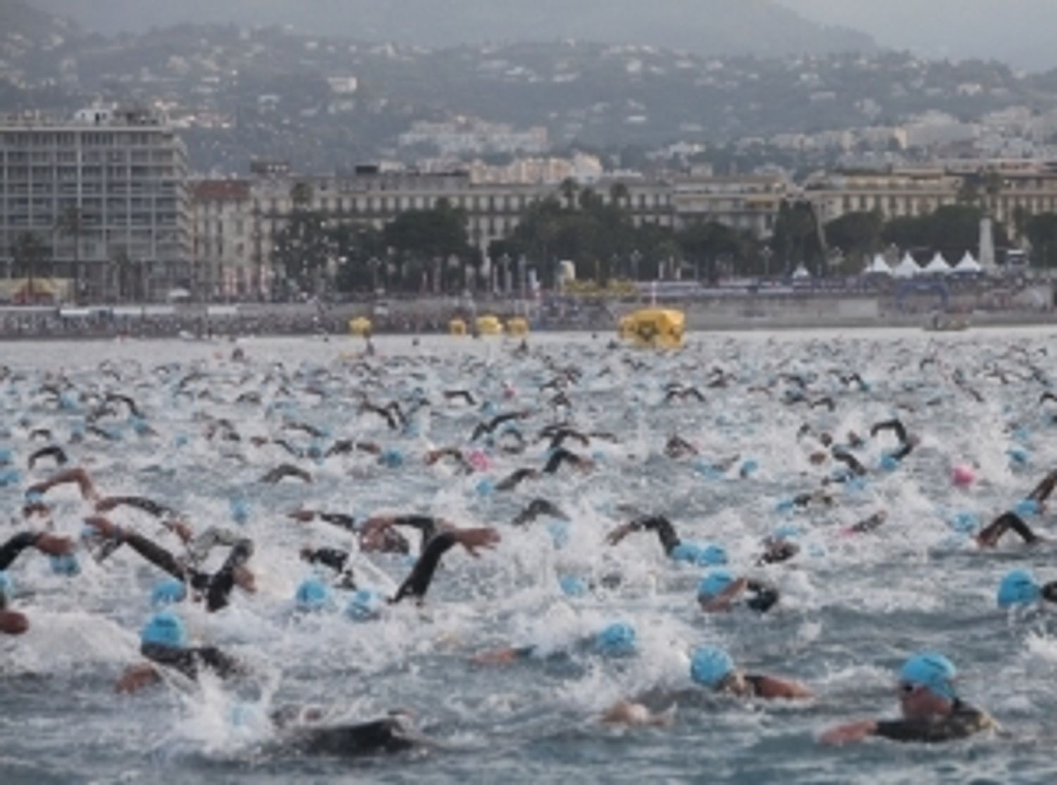 CANNES RADIO