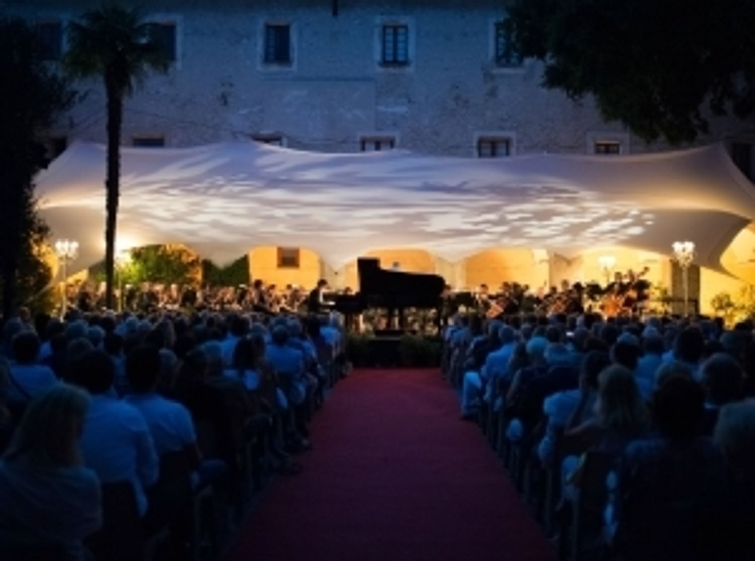 CANNES RADIO