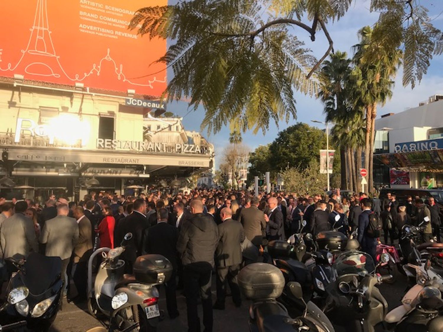 CANNES RADIO