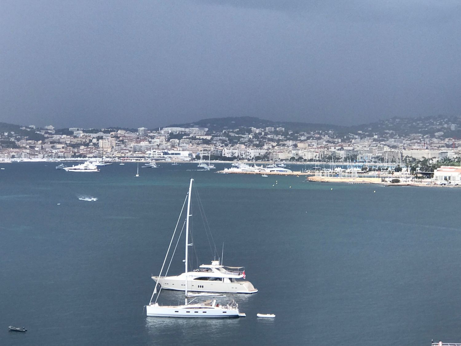CANNES RADIO