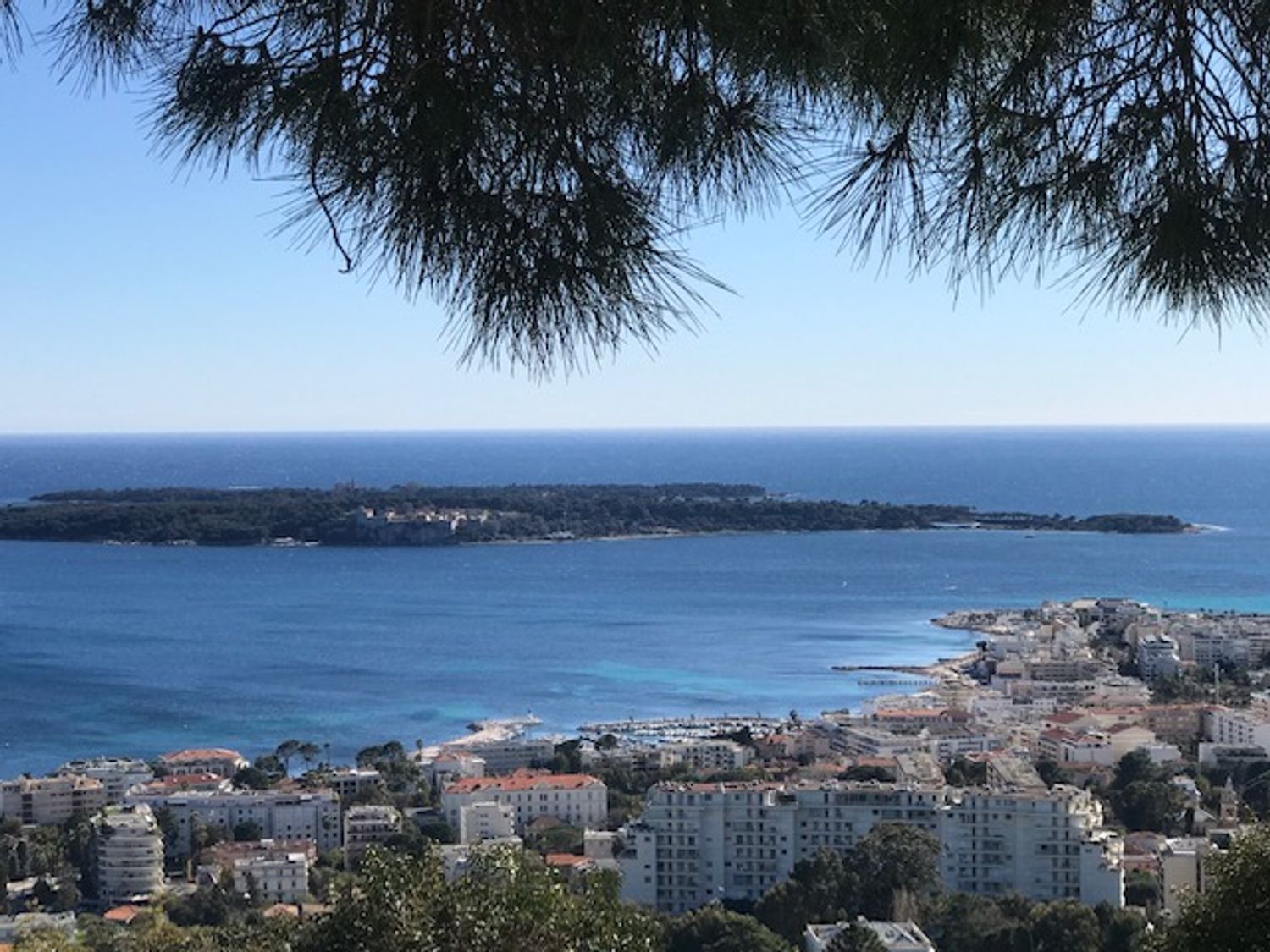 CANNES RADIO