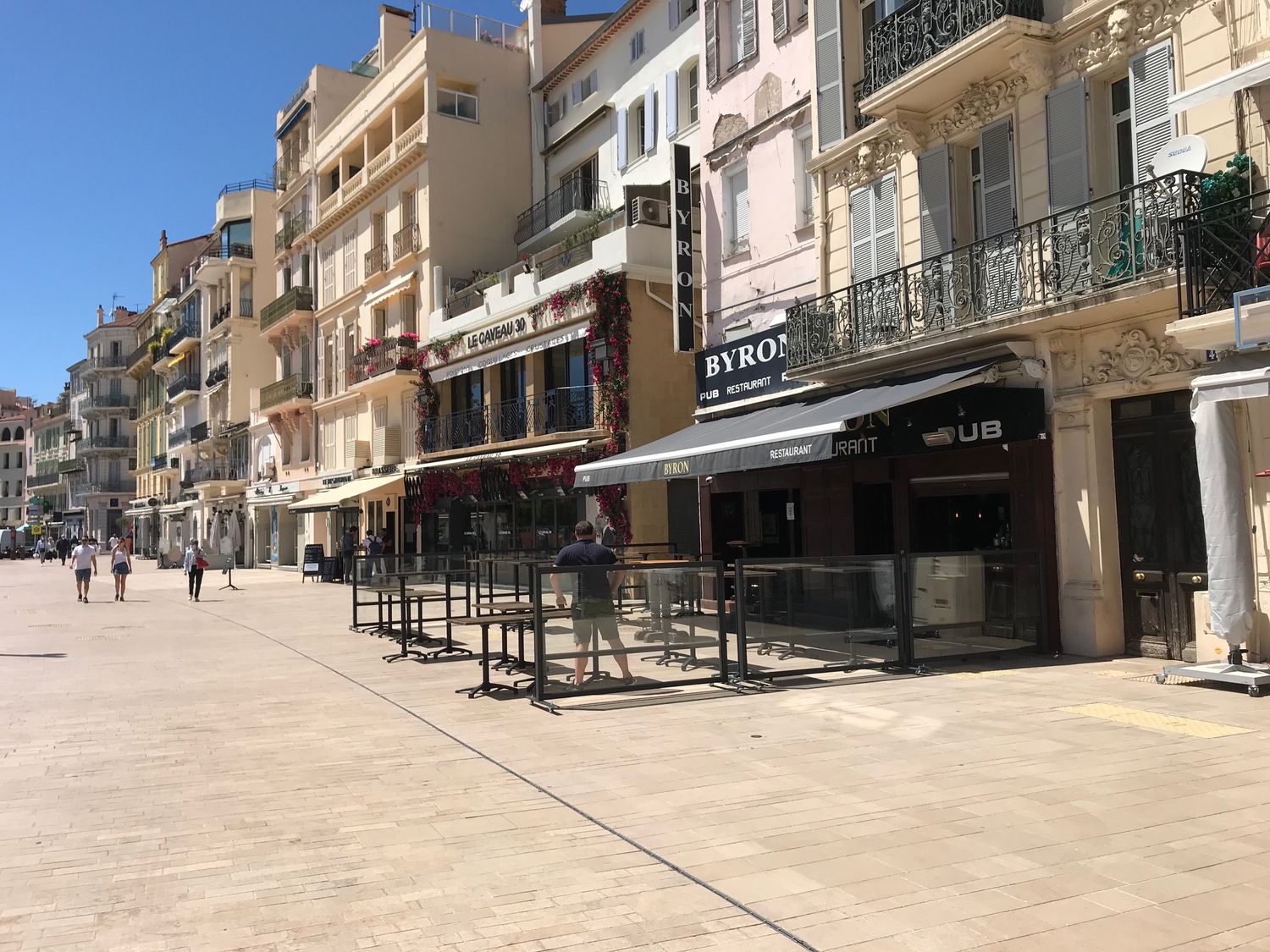 CANNES RADIO