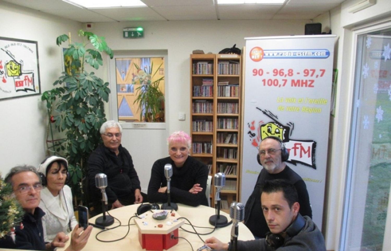 EST FM