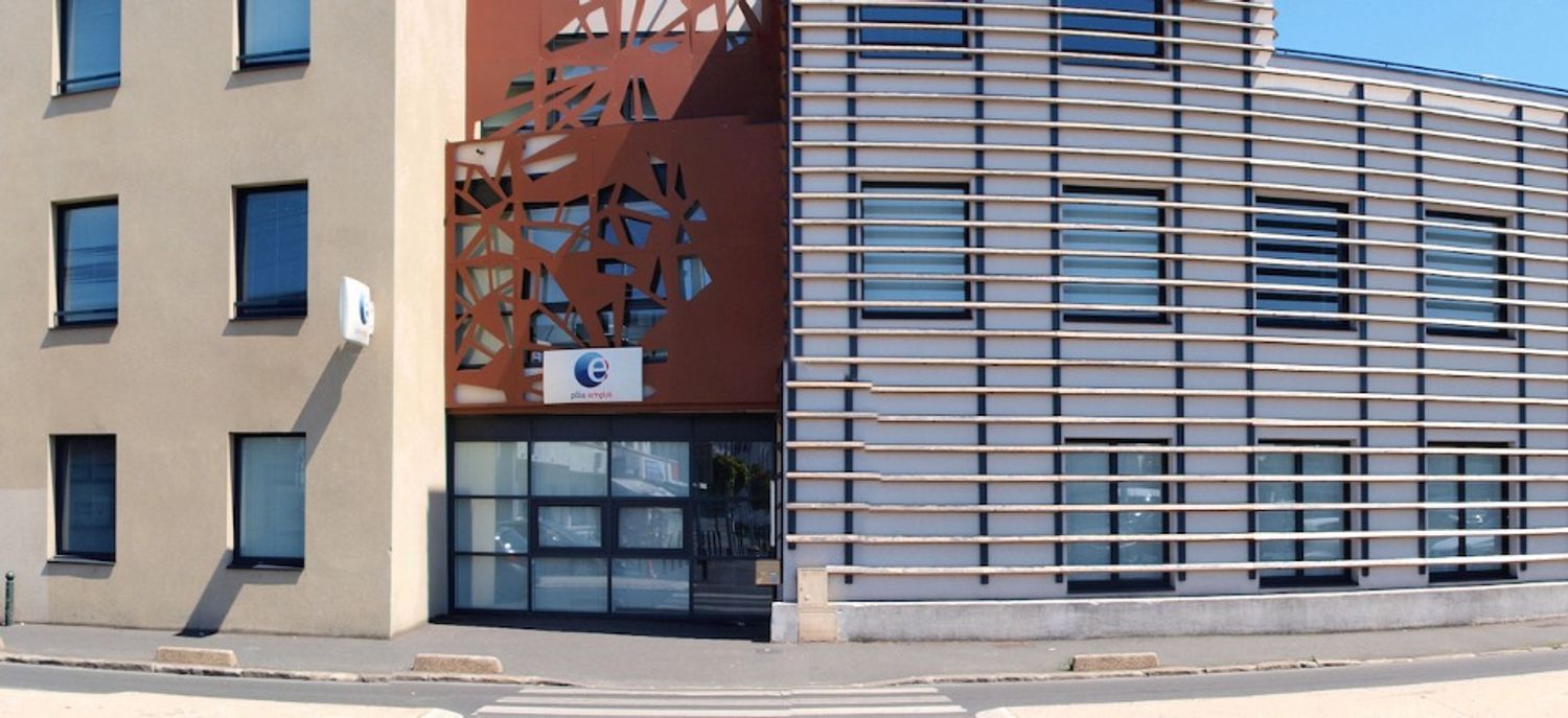 FORUM