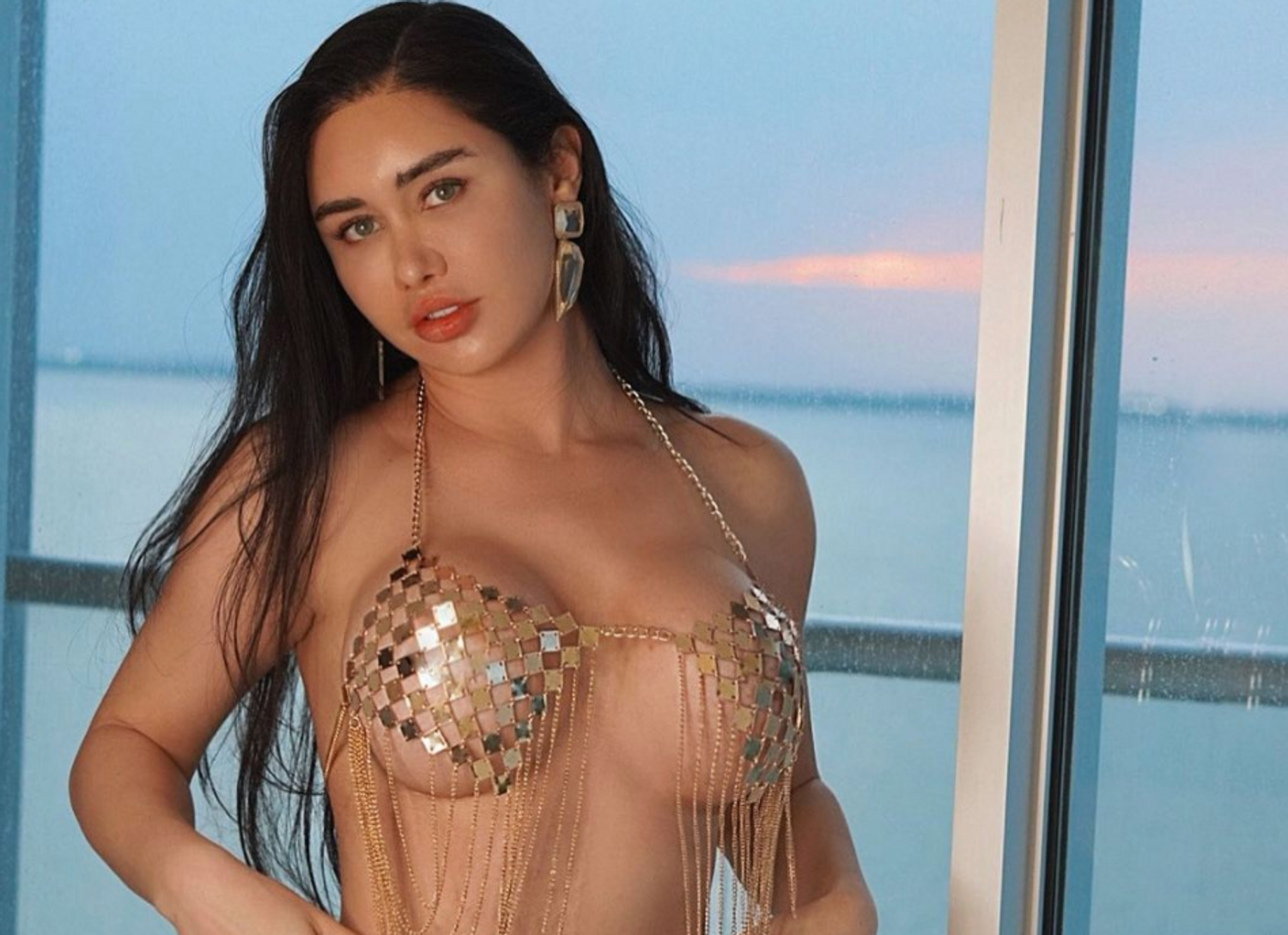 LATINA