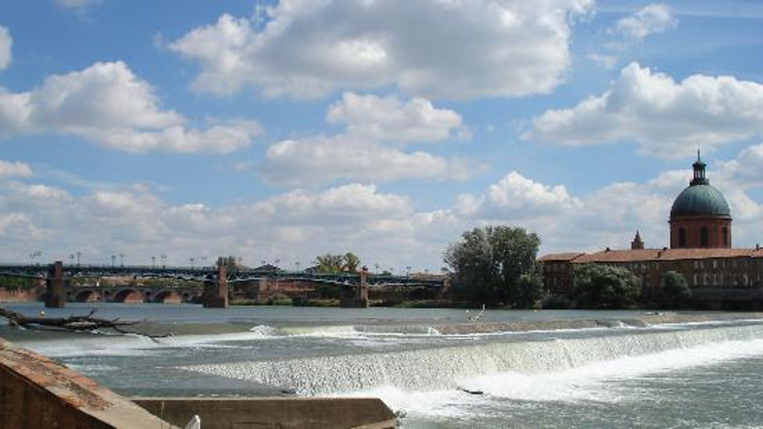 TOULOUSE FM