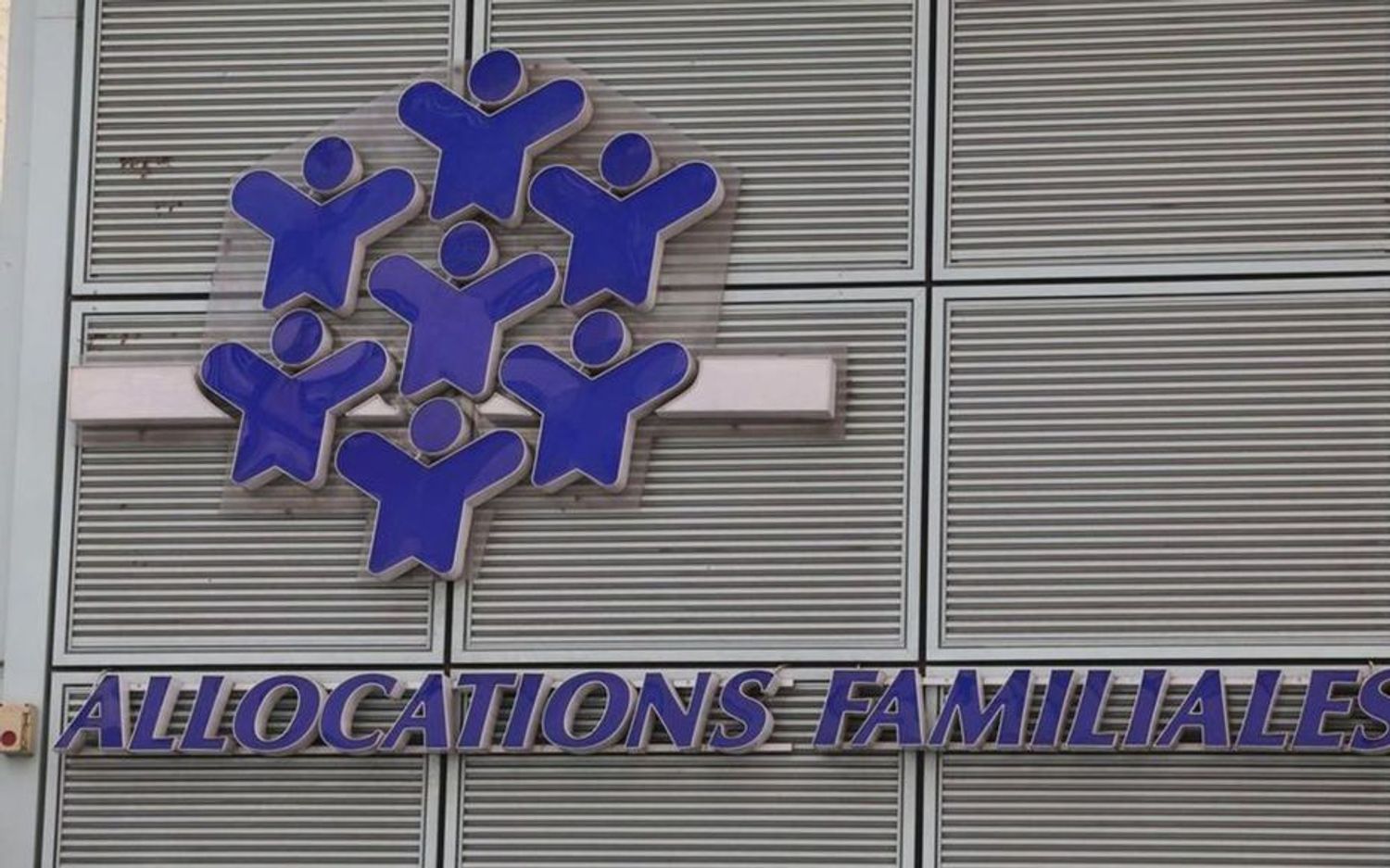 TROPIQUES FM
