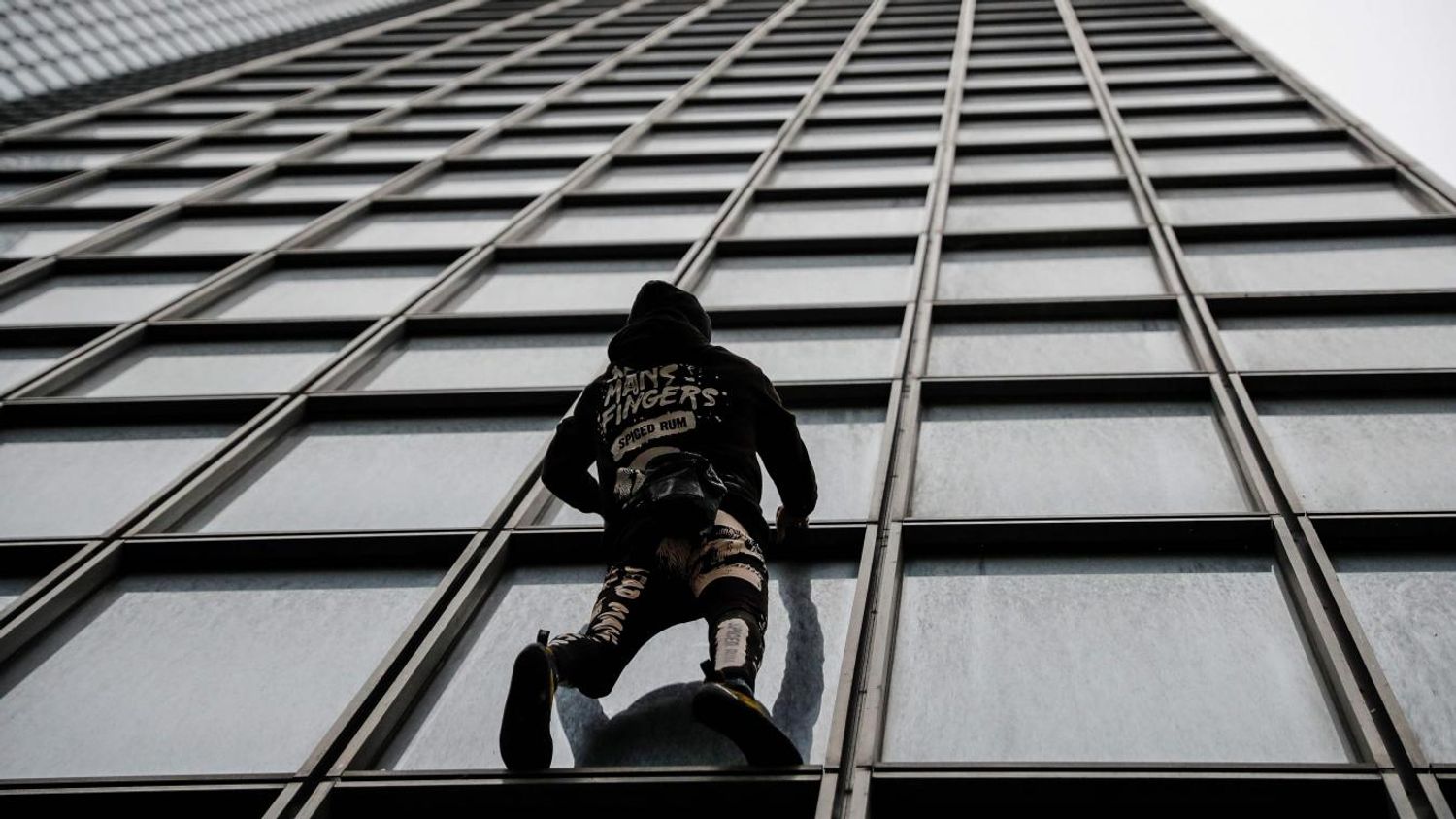 URBAN HIT