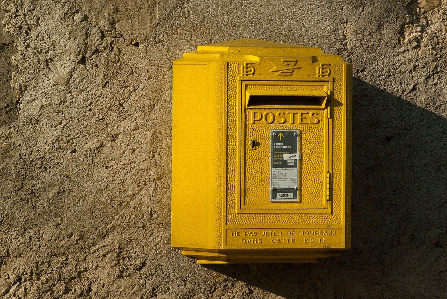 VOLTAGE
