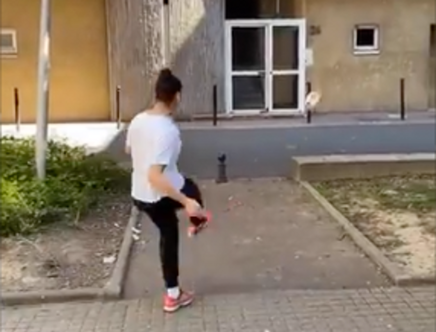 VOLTAGE