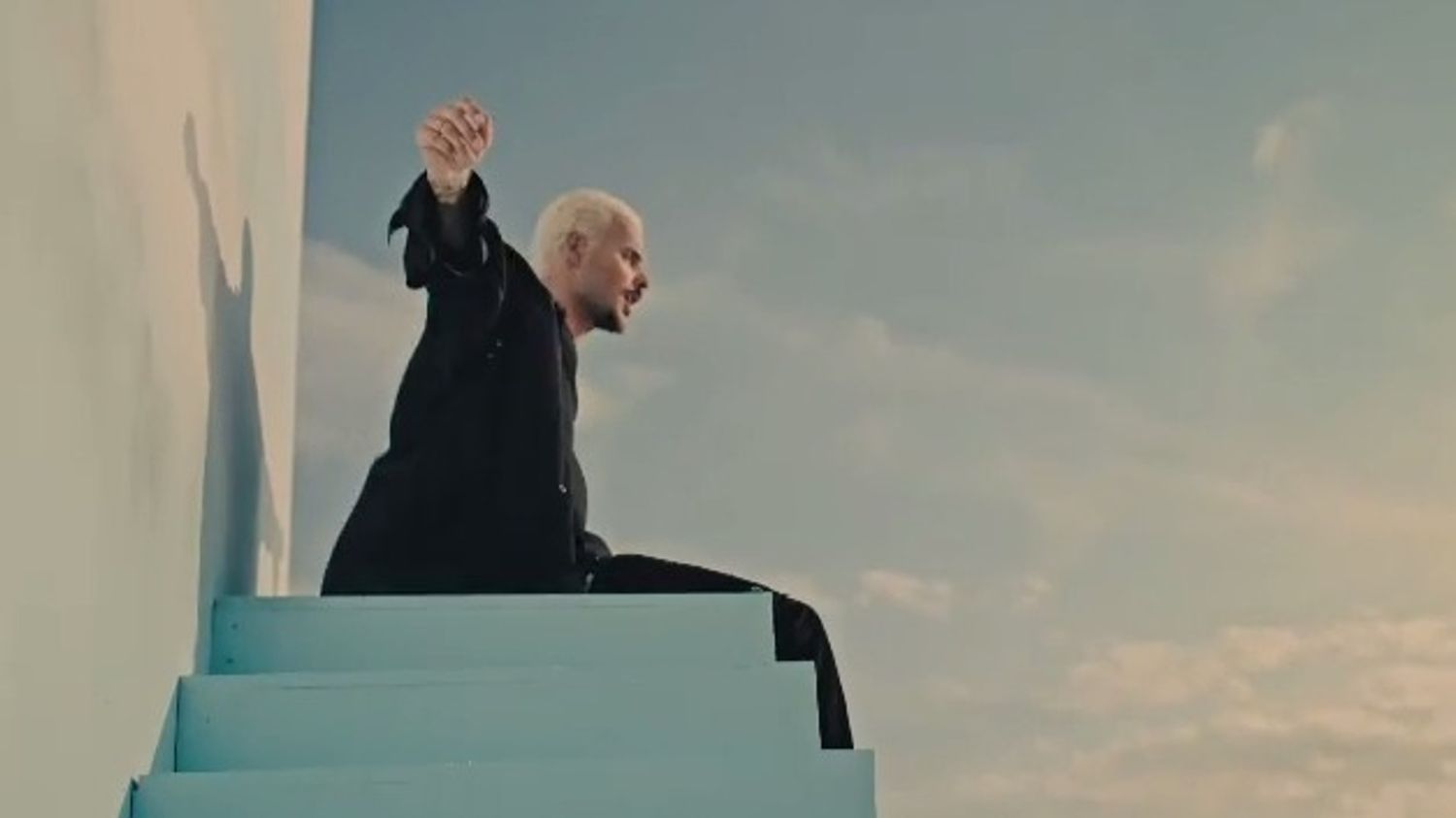 M Pokora Qui Ont Est Parole M Pokora dévoile "Qui on est"