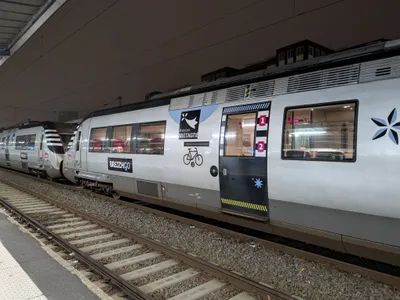 Moins de gratuité mais plus de trains cet été en Bretagne