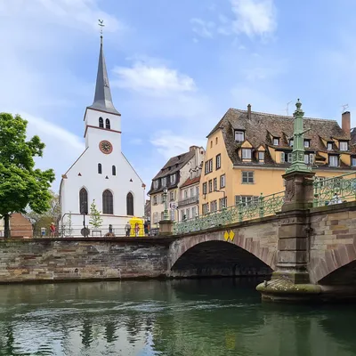 Eglise saint guillaume Strasbourg depuis quais