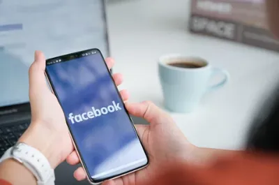Facebook 