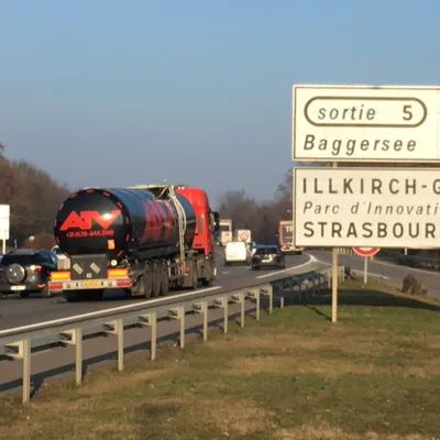 camion M35 A35 autoroute Ostwald panneau