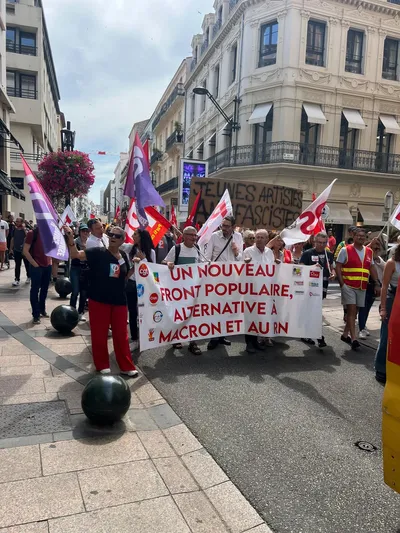 Des manifestations contre l'extrême droite en France