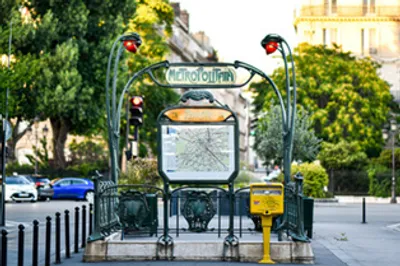 Le métro parisien direction Orly