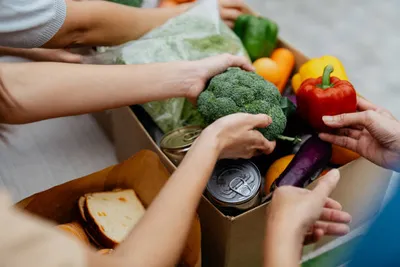 La mairie de Nice suspend les distributions alimentaires sur la place Garibaldi