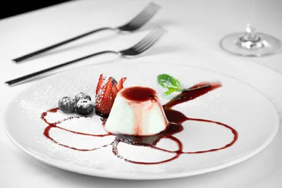 Panna cotta à la fraise et citron vert