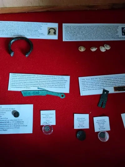 Boussac (12) : Exposition de monnaie du monde